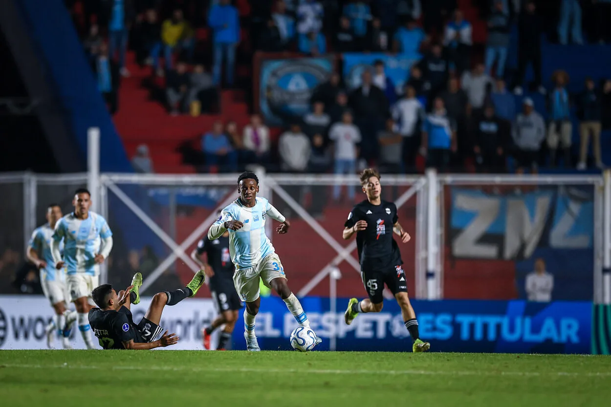 Grêmio vence na Argentina