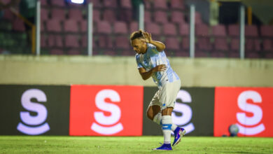 Braithwaite e Willian se manifestam após classificação do Grêmio na Copa do Brasil Braithwaite pelo Grêmio