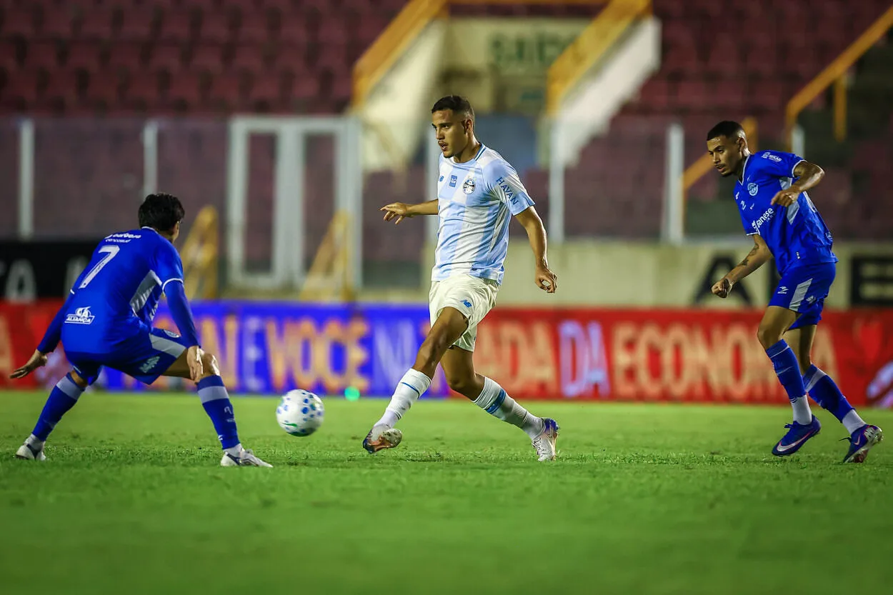 Gustavo Martins do Grêmio