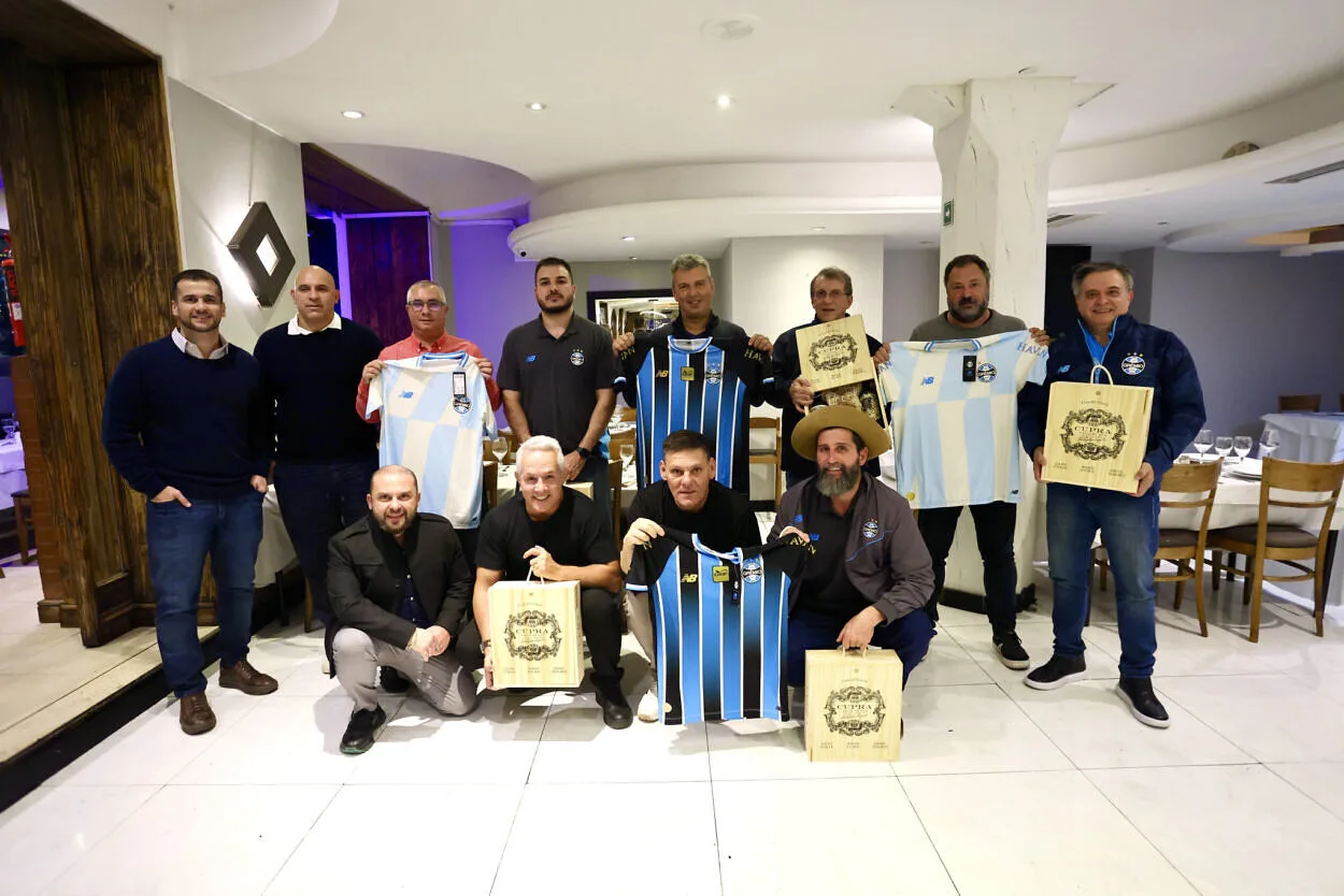 Últimas do Grêmio: jantar de reciprocidade, lembrança de Vizeu e escalação encaminhada Grêmio x Riestra