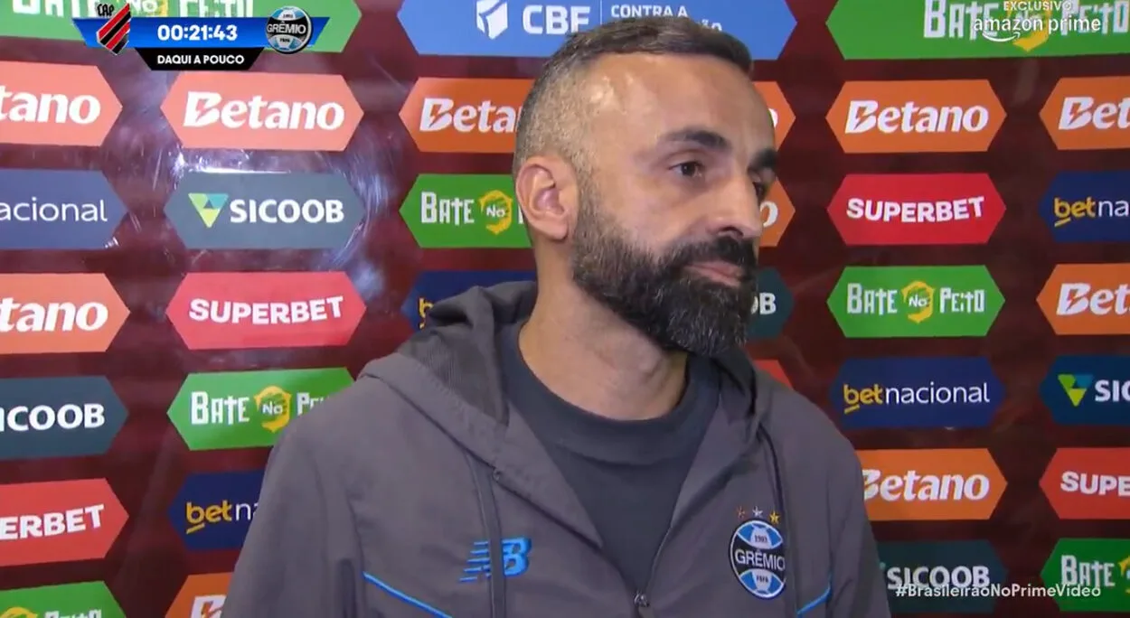O que disse o auxiliar de Luís Castro antes de Athletico x Grêmio pelo Brasileirão Grêmio hoje
