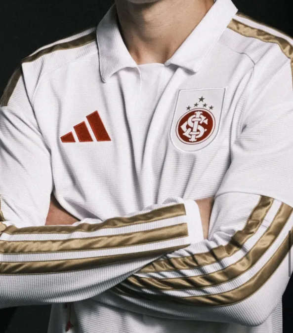 Com lembranças de 2006, Inter lança a sua segunda camisa oficial da temporada