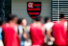 Queda do Flamengo na Copa do Brasil contou com gol de ex-Grêmio de voleio Flamengo cai