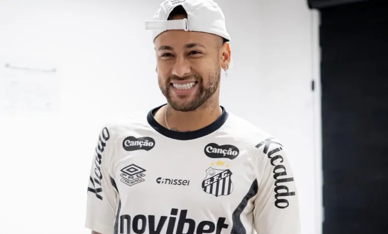 Neymar tem situação definida para a partida contra o Grêmio no fim de semana Neymar pelo Santos