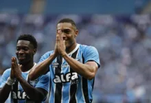 Carlos Vinícius na briga: como está a disputa pela artilharia do Brasileirão Carlos Vinicius
