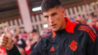 Rochet se recupera de lesão e reforça o Inter contra o Coritiba; veja relacionados Rochet pelo Inter
