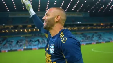 Acompanhe ao vivo e com imagens a coletiva de hoje de Weverton após a convocação Weverton pelo Grêmio