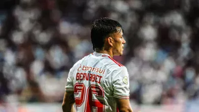 Pênalti? Inter reclama de lance em que Bernabei acabou levando cartão amarelo Bernabei pelo Inter