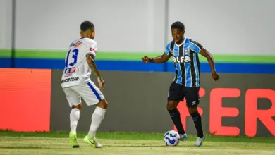 Com Amuzu e esquema antigo, Grêmio está escalado para jogo da Copa do Brasil Quinteros, Amuzu, Grêmio