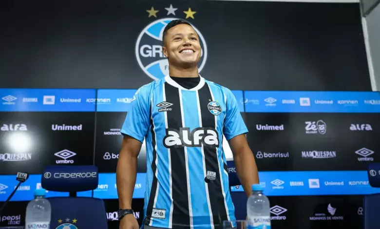 Antes, treinado por Léo Jardim, no Cruzeiro, Marlon foi apresentado pelo Grêmio