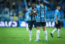 Amuzu pelo Grêmio