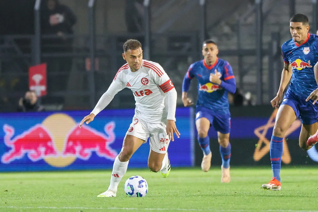 Inter defende tabu contra o Bragantino e aposta na volta de Carbonero Alan Patrick em Bragantino x Inter em 2025 (Foto Ricardo Duarte/Inter)