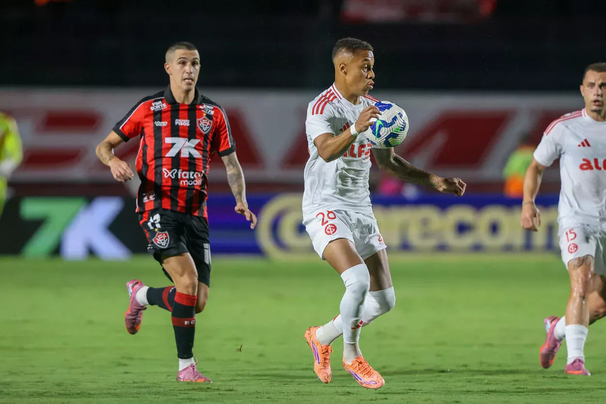 Inter vê Vitória perder peça importante antes de duelo decisivo no Barradão Vitória x Inter 2025