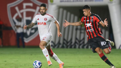 Bruno Tabata do Inter contra o Vitória em 2025 Foto: Ricardo Duarte / Internacional