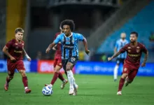 Clubes demonstram interesse em Willian e futuro no Grêmio passa a ser incerto Grêmio de Willian
