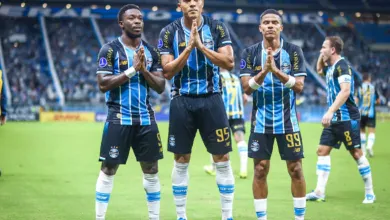 RS - FUTEBOL/CONMEBOL SULAMERICANA 2025 /GREMIO X DEPORTIVO RIESTRA - ESPORTES - Lance da partida entre Gremio e Deportivo Riestra, disputada na noite desta terca-feira, na Arena do Gremio, valida pela Copa Sul-americana 2026. FOTO: LUCAS UEBEL/GREMIO FBPA