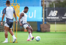 Amuzu pelo Grêmio