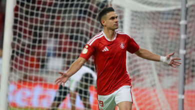 Rafael Borré marca gol pelo Inter contra o Athletic-MG