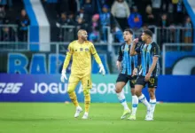 RS - FUTEBOL/CONMEBOL SULAMERICANA 2026 /GREMIO X PALESTINO - ESPORTES - Lance da partida entre Grêmio e Palestino, disputada na noite desta quarta-feira, na Arena do Grêmio, valida pela Copa Sul-americana 2026. FOTO: LUCAS UEBEL/GREMIO FBPA