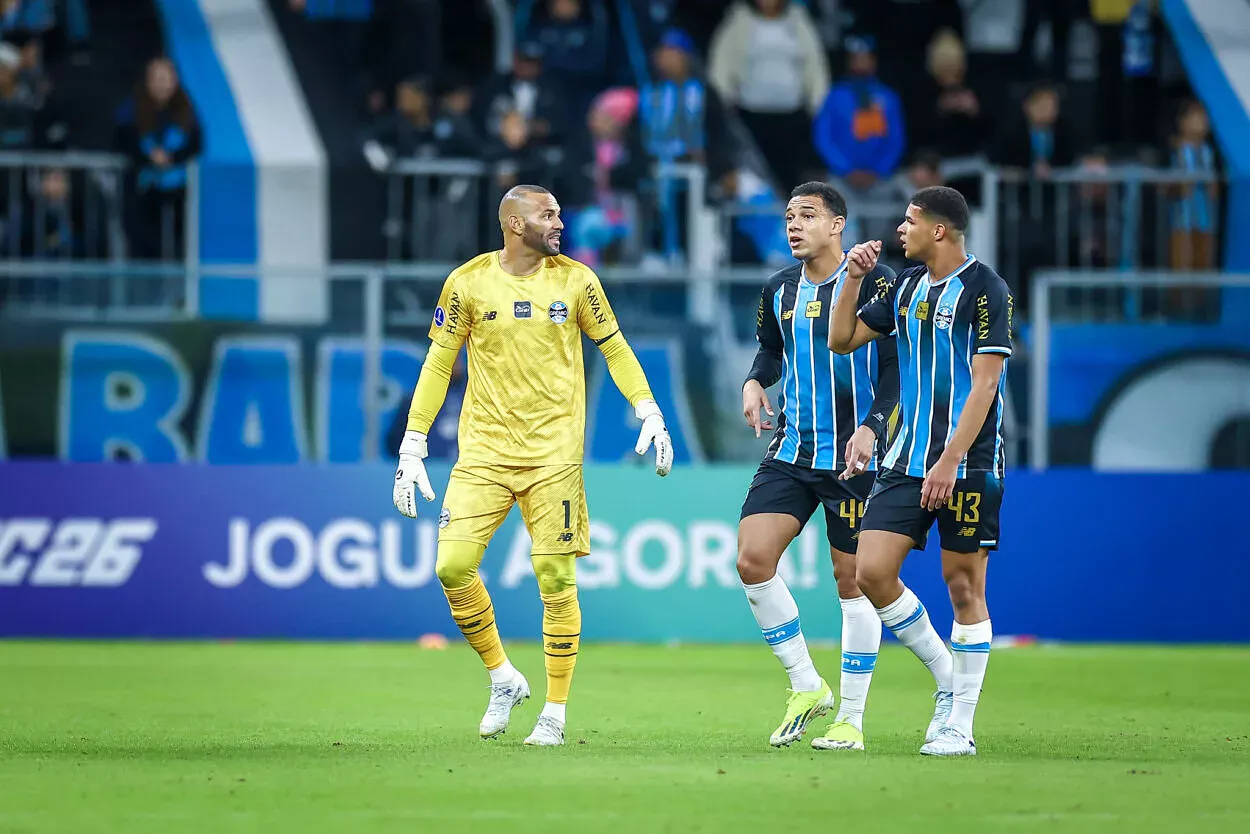 Além do Grêmio, repescagem da Sul-Americana terá Boca Juniors e outros três brasileiros RS - FUTEBOL/CONMEBOL SULAMERICANA 2026 /GREMIO X PALESTINO - ESPORTES - Lance da partida entre Grêmio e Palestino, disputada na noite desta quarta-feira, na Arena do Grêmio, valida pela Copa Sul-americana 2026. FOTO: LUCAS UEBEL/GREMIO FBPA