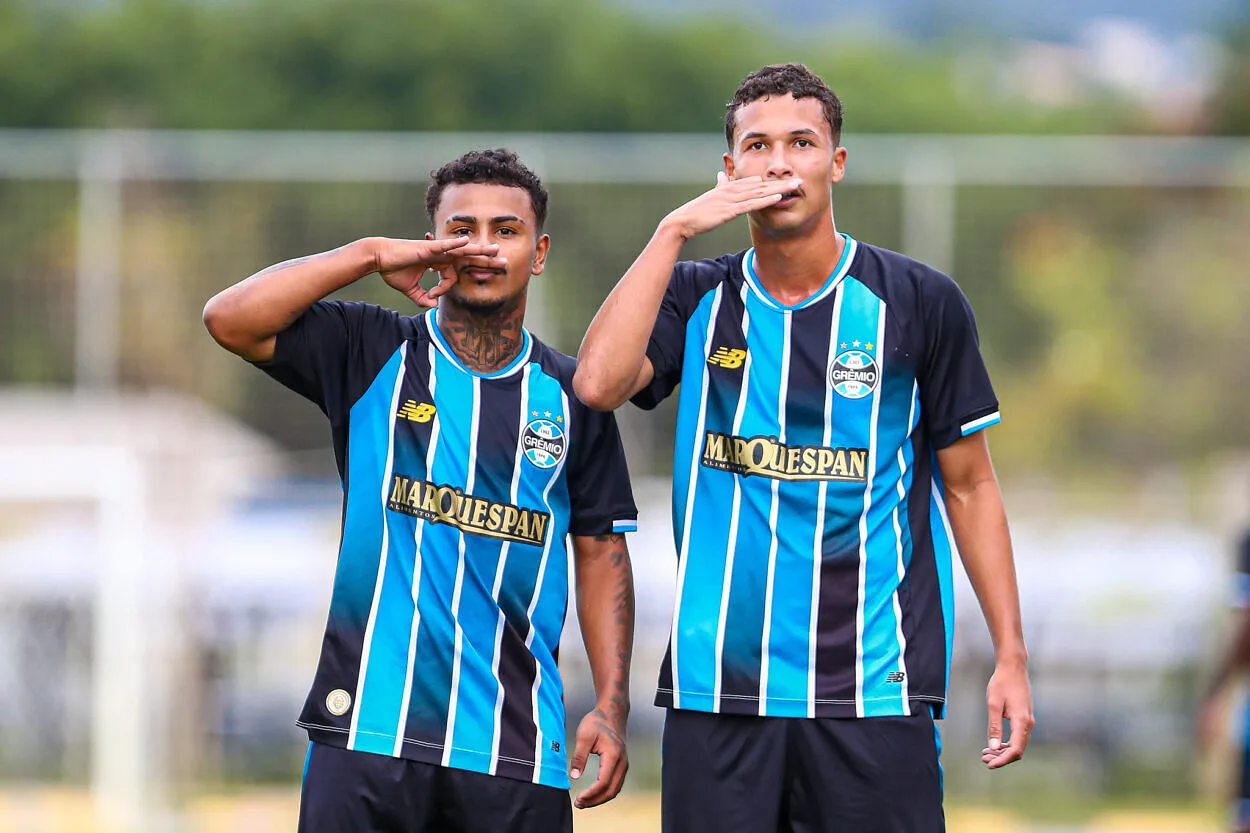 Grêmio mira futuro e aposta em projeto para cuidar da mente da base RS - ESPORTES/U20 : BRASILEIRÃO - Lance da partida RB Bragantino x Grêmio, no CPD Atibaia na data de 21/05/2026, válida pelo Brasileirão Sub-20. FOTO: ANGELO PIERETTI/GRÊMIO FBPA