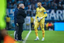 Weverton pelo Grêmio