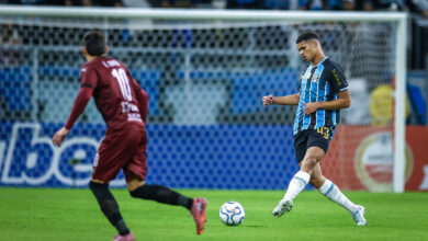 Grêmio sofre com novos desfalques e escalação contra o Corinthians vira mistério Grêmio hoje
