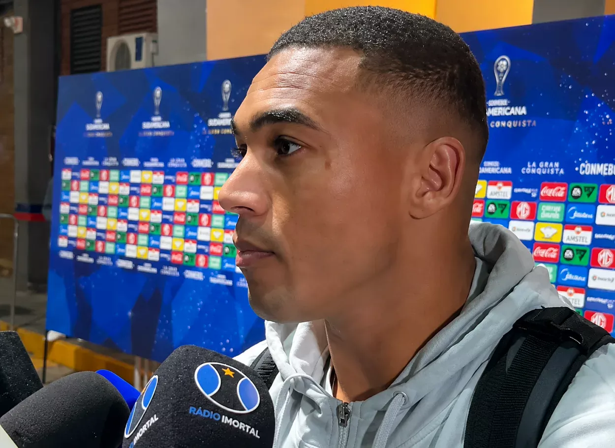 Carlos-Vinicius-Gremio.webp