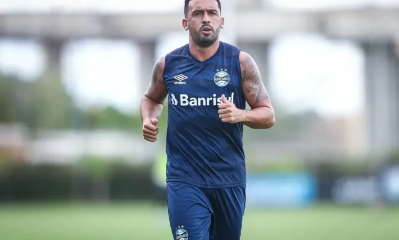 Edilson conta resenha com Cristiano Ronaldo durante Real Madrid x Grêmio: "Vai errar" Edilson ex-Grêmio
