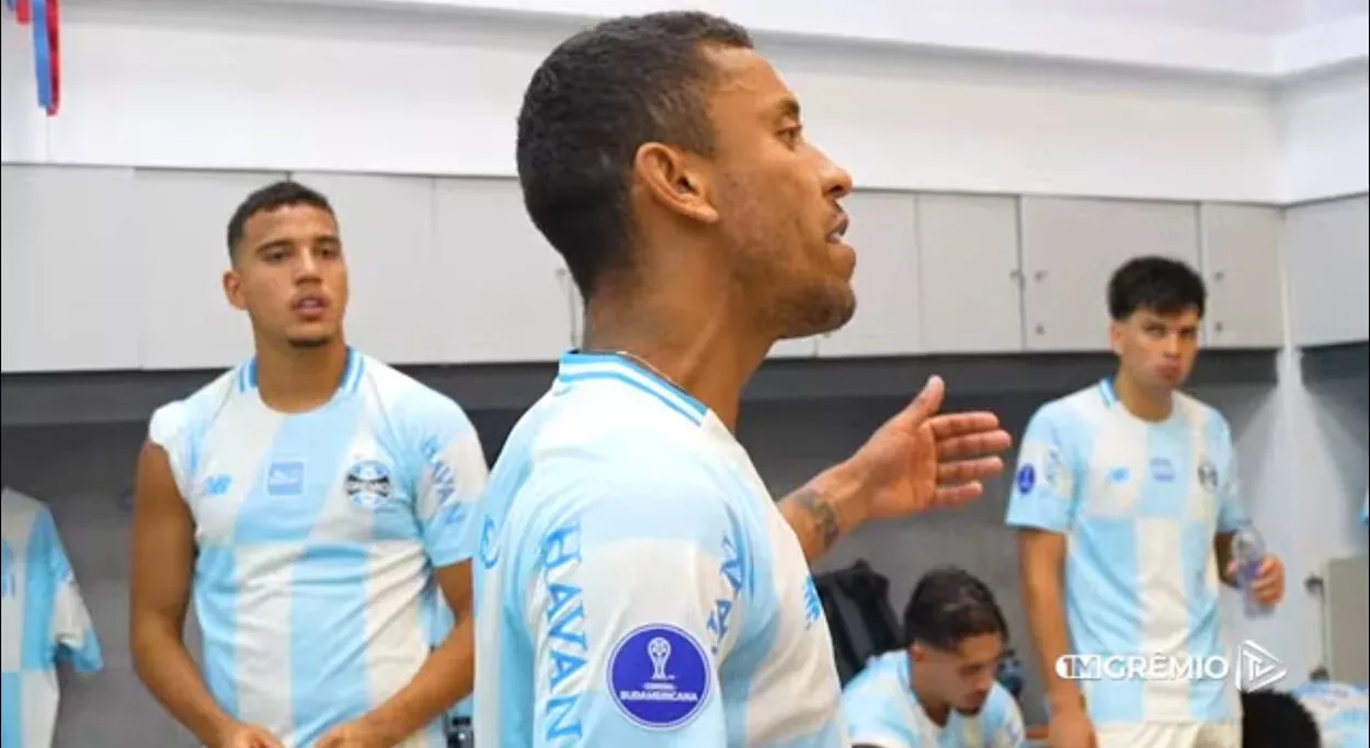 Marcos Rocha pelo Grêmio