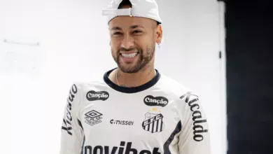 Neymar tem situação definida para a partida contra o Grêmio no fim de semana Neymar pelo Santos