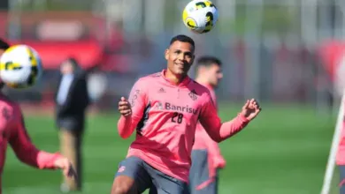 Lembra dele? Com um único jogo pelo Inter, Mikael dá volta por cima e brilha na Série B Mikael ex-Inter