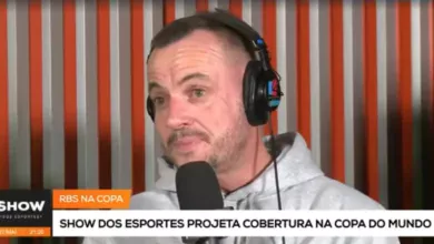 Identificado com o Inter, Vaguinha se emociona ao vivo ao ser "convocado" para a Copa Vagner Martins do Inter