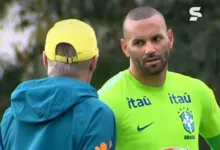 Com substituto definido no Grêmio, Weverton tem conversa olho no olho com Ancelotti Weverton pelo Brasil