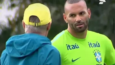 Com substituto definido no Grêmio, Weverton tem conversa olho no olho com Ancelotti Weverton pelo Brasil