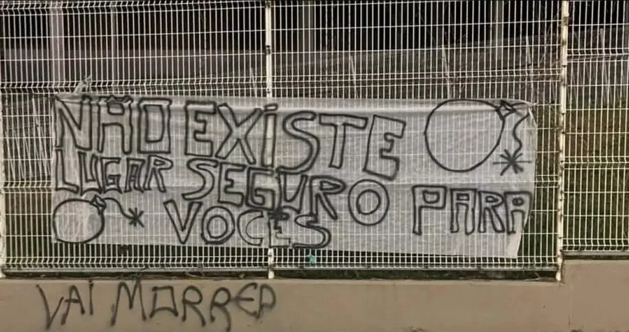 Clima pesado na fonte nova antes de Bahia x Grêmio