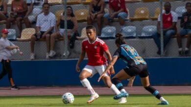 Gre-Nal no Brasileiro Feminino (Foto: Lara Vantzen/Internacional)