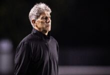 Vasco leva 3x0 em casa e torcedores atiram copos em Renato Portaluppi; assista Vasco da Gama x Paysandu pela Copa do Brasil realizado no Estádio de São Januário em 13 de Maio de 2026. Fotos: Matheus Lima/Vasco.