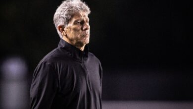 Vasco leva 3x0 em casa e torcedores atiram copos em Renato Portaluppi; assista Vasco da Gama x Paysandu pela Copa do Brasil realizado no Estádio de São Januário em 13 de Maio de 2026. Fotos: Matheus Lima/Vasco.