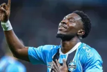 Amuzu pelo Grêmio