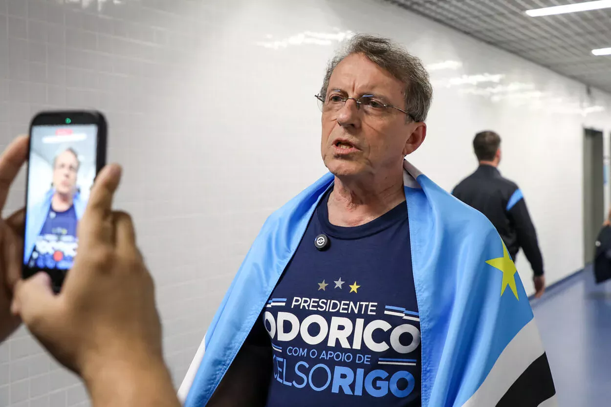 Odorico Roman confirma que Grêmio vai vender jogadores no meio do ano: "Certamente" Odorico Roman