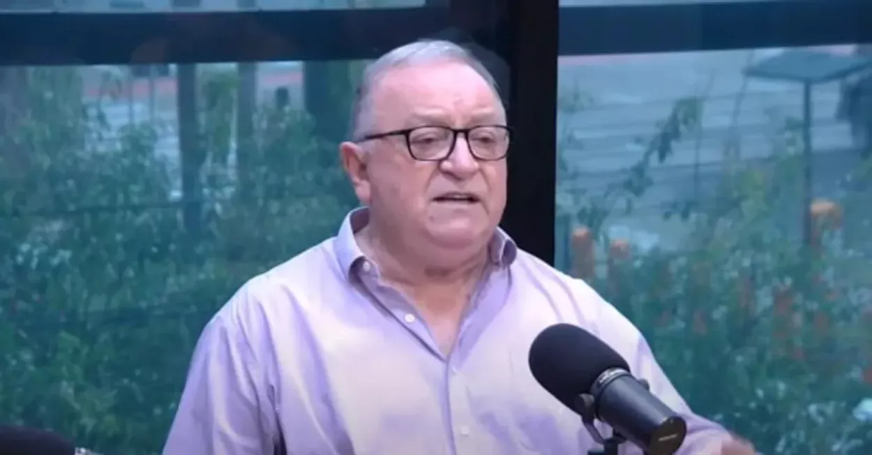 Pedro Ernesto relata ter narrado "constrangido" o jogo do Grêmio contra o Flamengo Pedro Ernesto falou do Grêmio