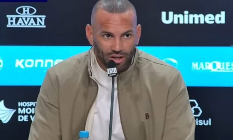 Weverton pelo Grêmio