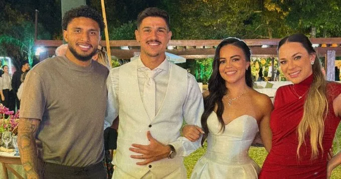 Volante chamado por Ancelotti estava em casamento de ex-jogador do Inter antes da ligação