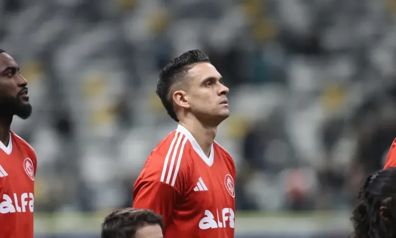 Pedido de Coudet, fim de ciclo e valores: tudo sobre a saída de Borré do Inter Borré em Atlético-MG 2x0 Inter