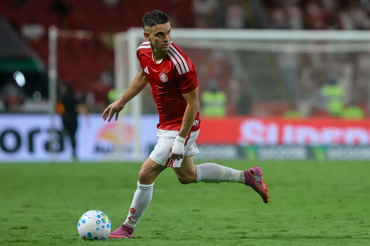Abel Braga admite sondagens por Borré no Inter e avalia ano: "Ele também sentiu" Borré pelo Inter