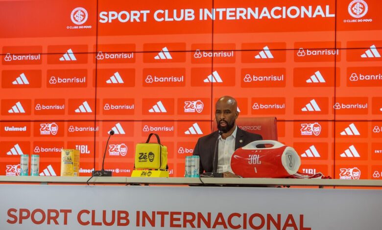 Fabinho Soldado projeta vendas no Inter, mas garante que não está "preocupado" Fabinho Soldado pelo Inter