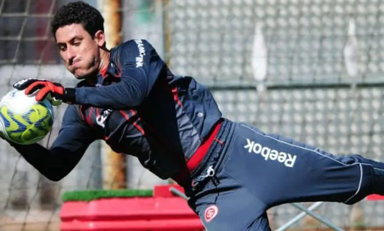 Lauro diz estar disponível para voltar ao Inter como preparador de goleiros: "Existe expectativa" Lauro ex-Inter