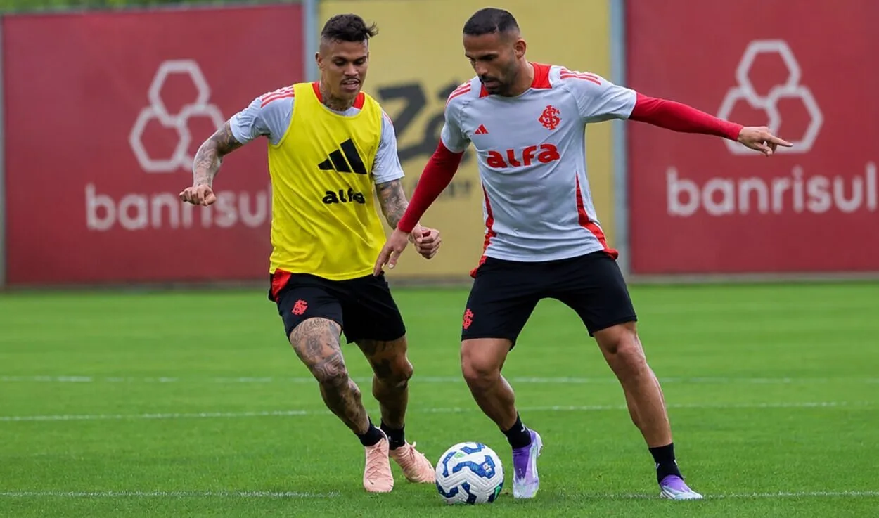 Richard e Thiago Maia, jogadores do Inter