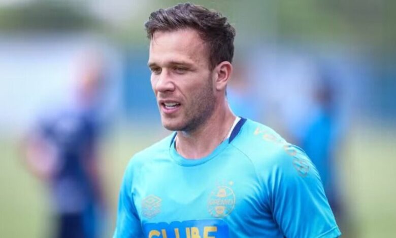 Dirigente do Grêmio dá novos detalhes de bastidores sobre a saída de Arthur Arthur pelo Grêmio
